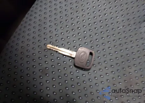 2007 Toyota Yaris z USA, uszkodzony, nr VIN JTDJT923075077195